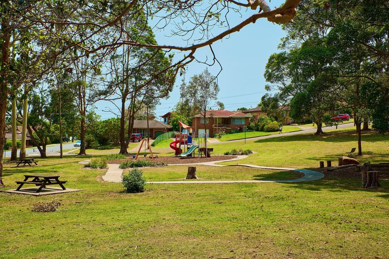 Photo - 2 Byabarra Place, Port Macquarie NSW 2444 - Image 5