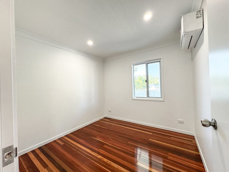 Photo - 2 Bywood Street, Sunnybank Hills QLD 4109 - Image 26