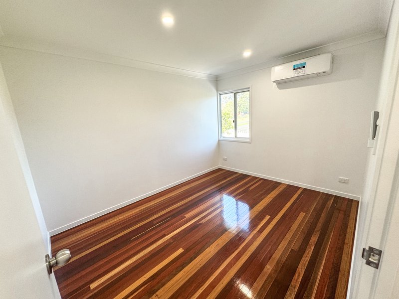 Photo - 2 Bywood Street, Sunnybank Hills QLD 4109 - Image 27