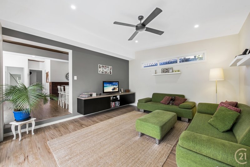 Photo - 2 Cabarita Street, Wamberal NSW 2260 - Image 5