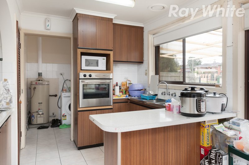 Photo - 2 Cabernet Crescent, Bundoora VIC 3083 - Image 3