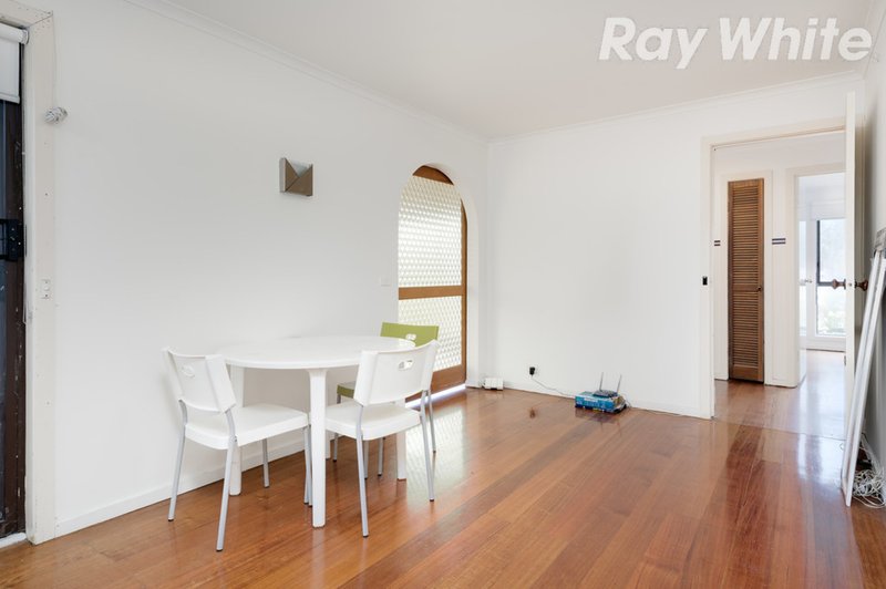 Photo - 2 Cabernet Crescent, Bundoora VIC 3083 - Image 4