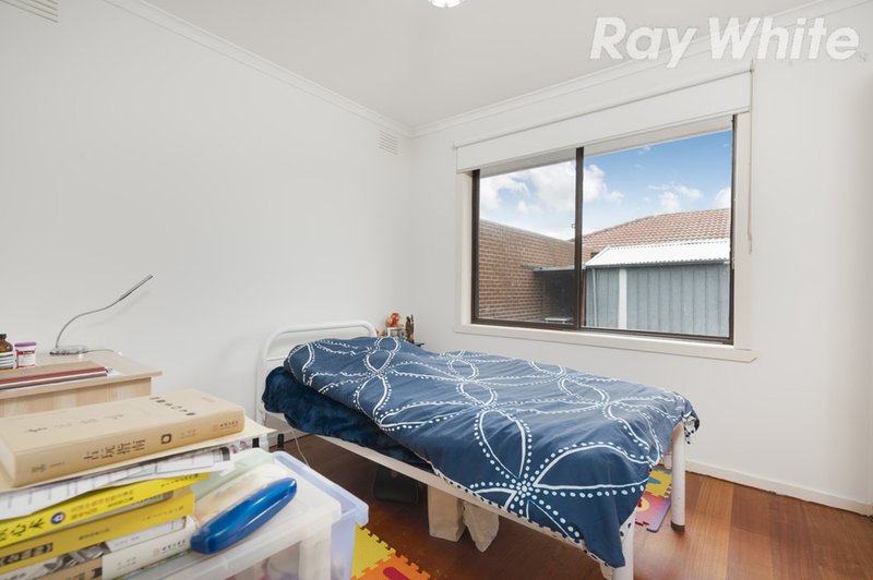 Photo - 2 Cabernet Crescent, Bundoora VIC 3083 - Image 6