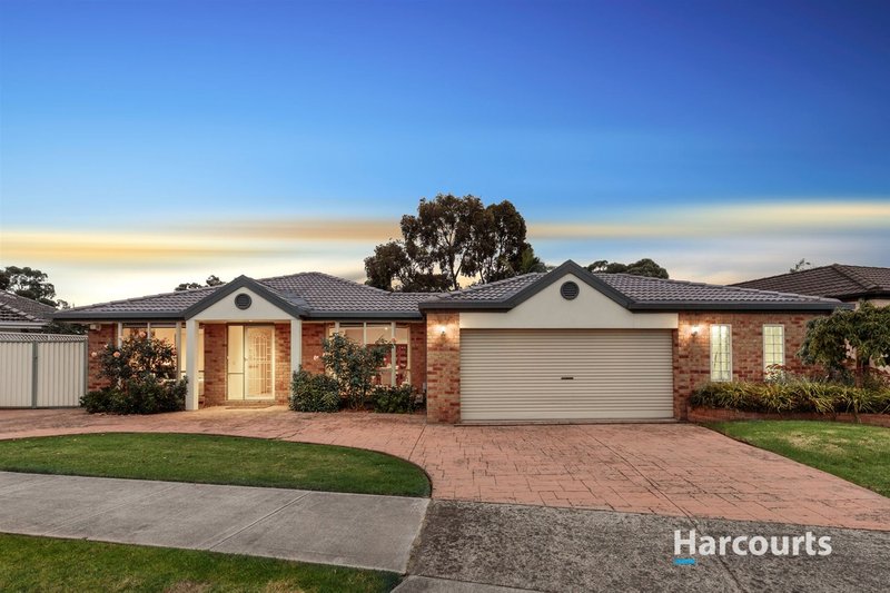 2 Cairn Curren Close, Rowville VIC 3178