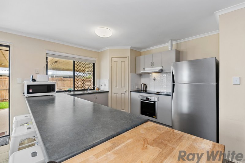 Photo - 2 Cairns Crescent, Deception Bay QLD 4508 - Image 3