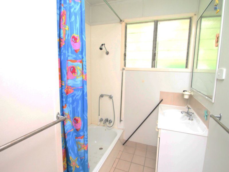 Photo - 2 Callide Crescent, Barney Point QLD 4680 - Image 7