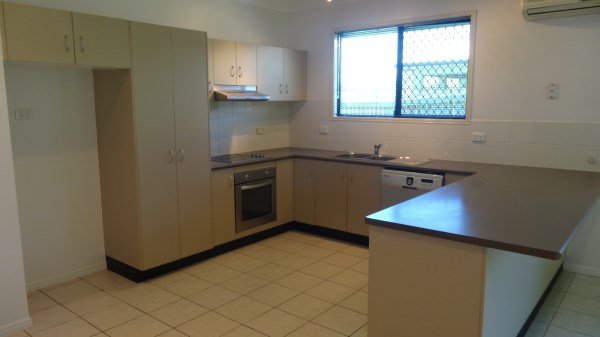 Photo - 2 Calliope Close, Douglas QLD 4814 - Image 2