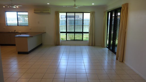 Photo - 2 Calliope Close, Douglas QLD 4814 - Image 4