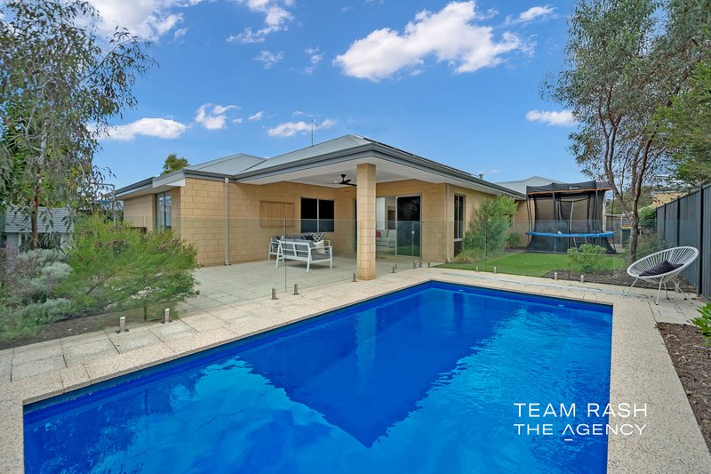 Photo - 2 Caloria Chase, Caversham WA 6055 - Image 2