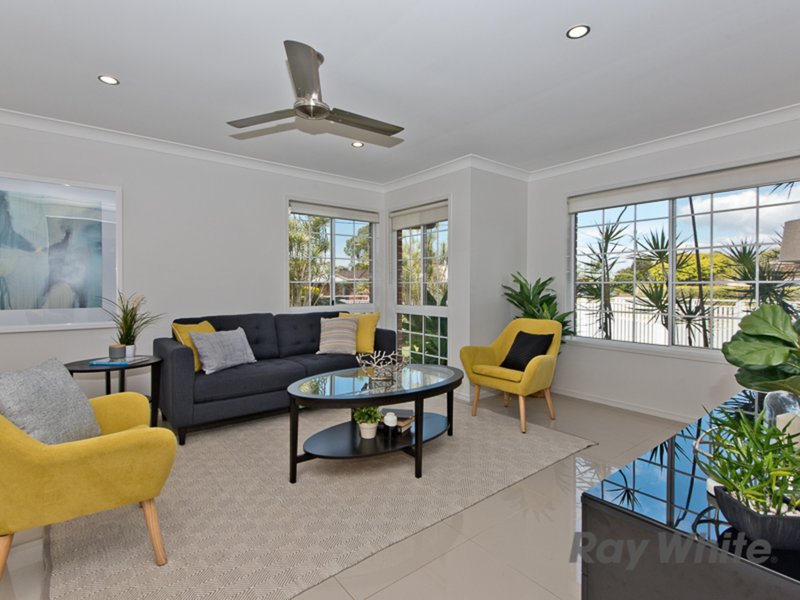 Photo - 2 Camarsh Drive, Murrumba Downs QLD 4503 - Image 6