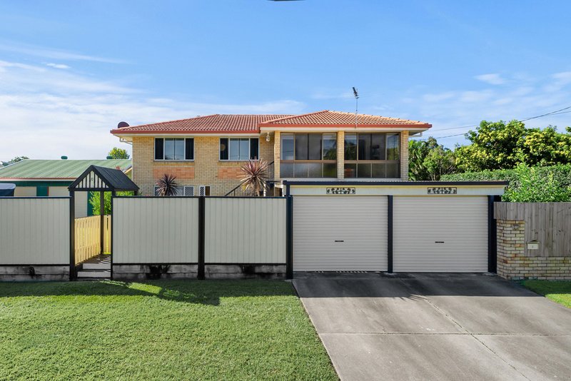 Photo - 2 Camellia Street, Clontarf QLD 4019 - Image 2