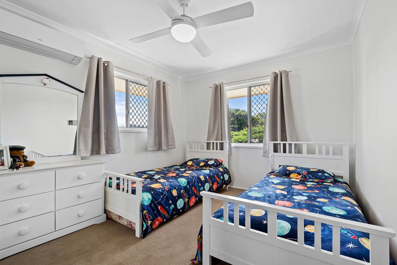 Photo - 2 Camellia Street, Clontarf QLD 4019 - Image 11