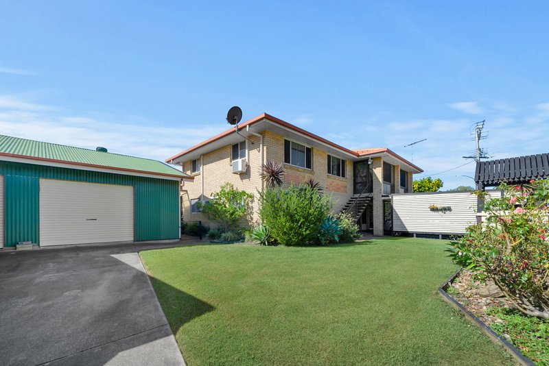 Photo - 2 Camellia Street, Clontarf QLD 4019 - Image 18