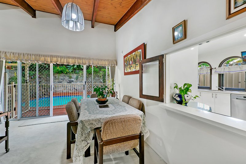 Photo - 2 Camelot Court, Carlingford NSW 2118 - Image 3