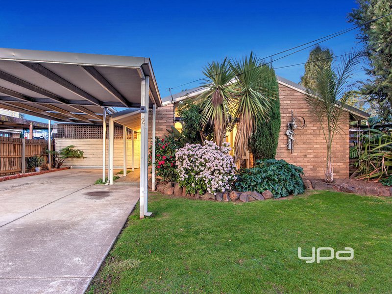 2 Camelot Drive, Albanvale VIC 3021