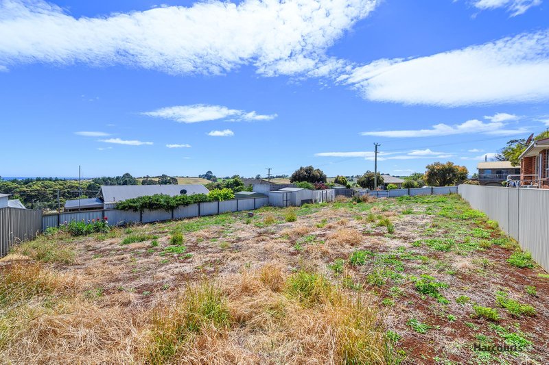 2 Cameray Street, East Devonport TAS 7310