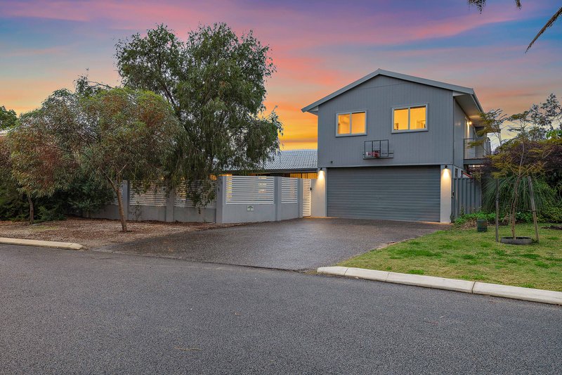 Photo - 2 Campion Crescent, Attadale WA 6156 - Image 1