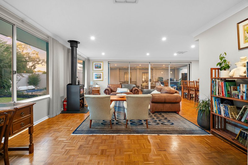 Photo - 2 Campion Crescent, Attadale WA 6156 - Image 18