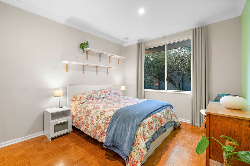 Photo - 2 Campion Crescent, Attadale WA 6156 - Image 23