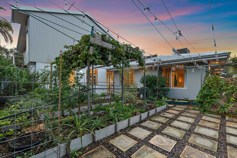 Photo - 2 Campion Crescent, Attadale WA 6156 - Image 34