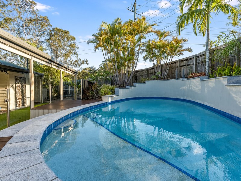 Photo - 2 Caneby Street, Everton Hills QLD 4053 - Image 12