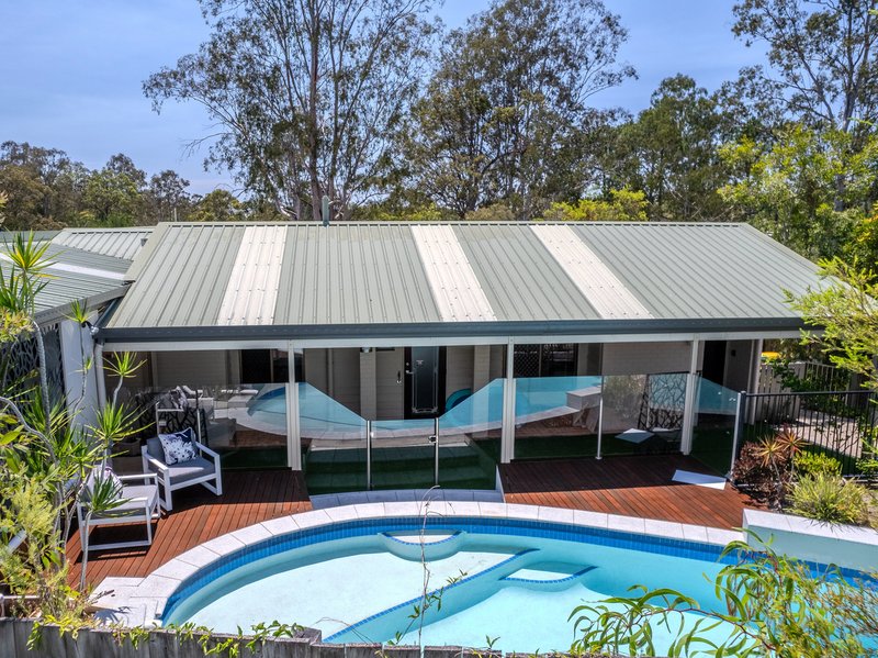 Photo - 2 Caneby Street, Everton Hills QLD 4053 - Image 15