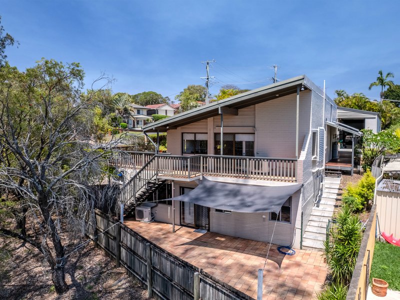 Photo - 2 Caneby Street, Everton Hills QLD 4053 - Image 20