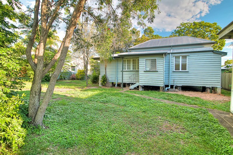 Photo - 2 Canning Lane, North Ipswich QLD 4305 - Image 12