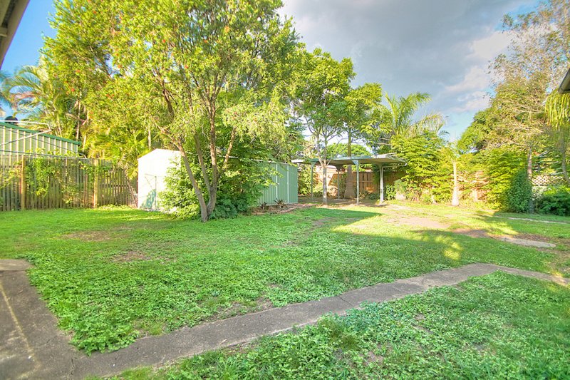 Photo - 2 Canning Lane, North Ipswich QLD 4305 - Image 14