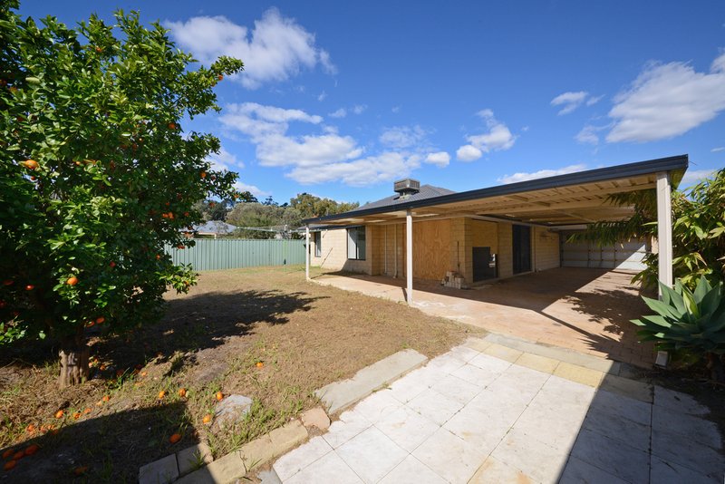 Photo - 2 Canopy Court, Banksia Grove WA 6031 - Image 23