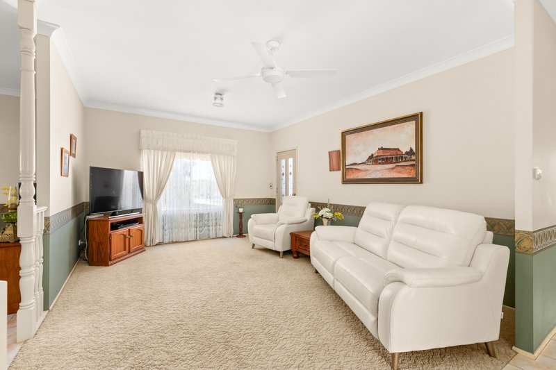 Photo - 2 Canterbury Drive, Morpeth NSW 2321 - Image 4