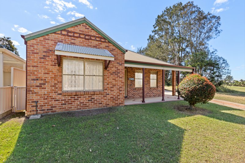 Photo - 2 Canterbury Drive, Morpeth NSW 2321 - Image 24
