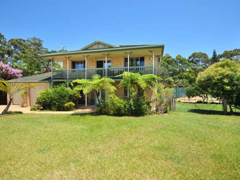 2 Capizzi Close, Emerald Beach NSW 2456