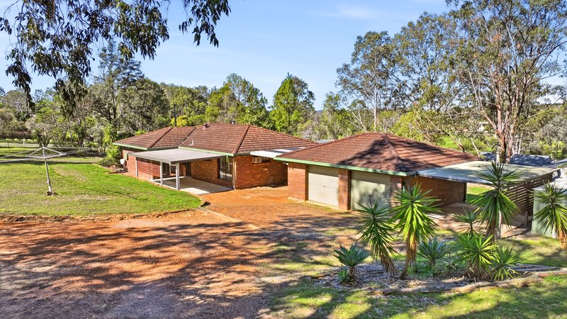 Photo - 2 Caramana Drive, Waterview Heights NSW 2460 - Image 2