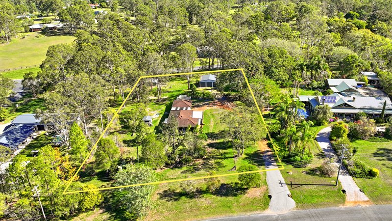 Photo - 2 Caramana Drive, Waterview Heights NSW 2460 - Image 3