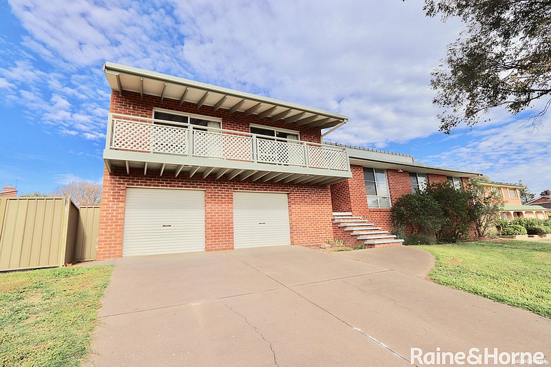 2 Carbine Close, Windradyne NSW 2795