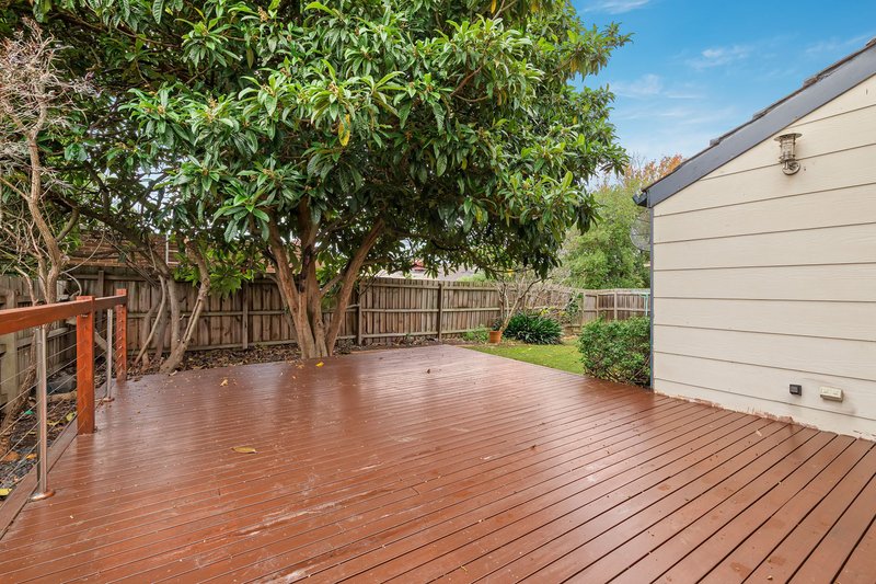 Photo - 2 Carbost Court, Macleod VIC 3085 - Image 8