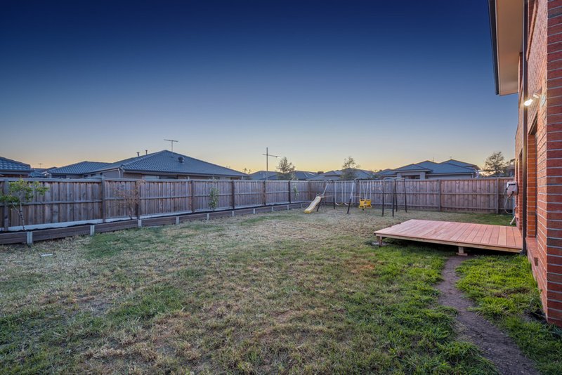 Photo - 2 Carisbrook View, Wollert VIC 3750 - Image 14