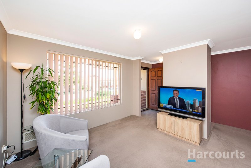 Photo - 2 Carisbrooke Loop, Hocking WA 6065 - Image 7