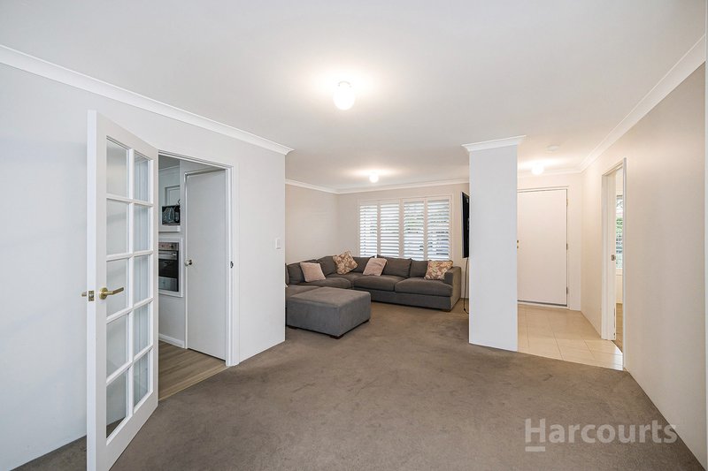 Photo - 2 Carisbrooke Loop, Hocking WA 6065 - Image 3