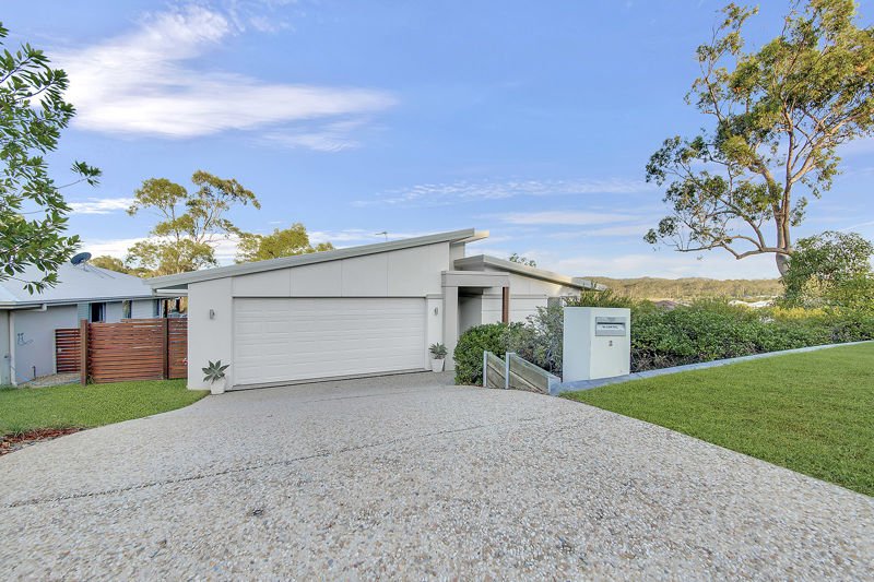 2 Carlsson Place, Kirkwood QLD 4680