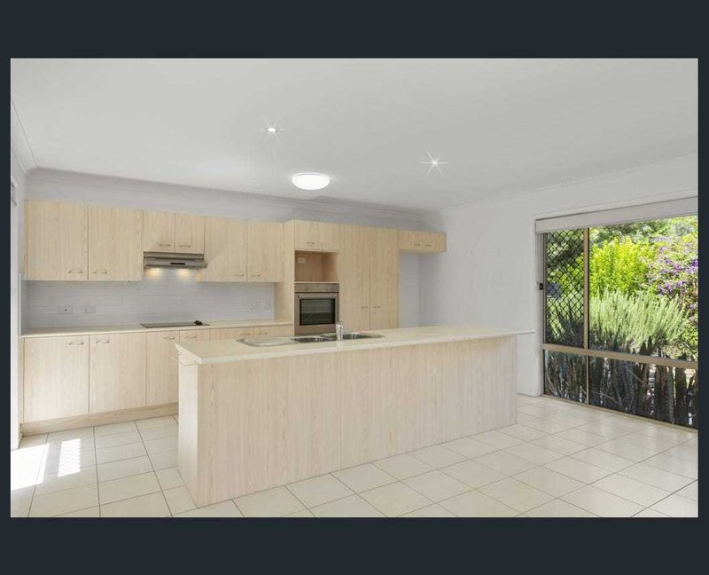 Photo - 2 Carmody Close, Nudgee QLD 4014 - Image 2