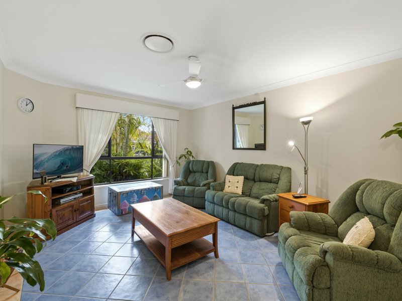 Photo - 2 Carnoustie Court, Twin Waters QLD 4564 - Image 4