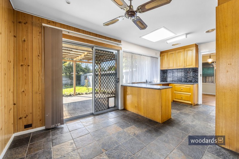 Photo - 2 Caroline Court, Bayswater VIC 3153 - Image 3