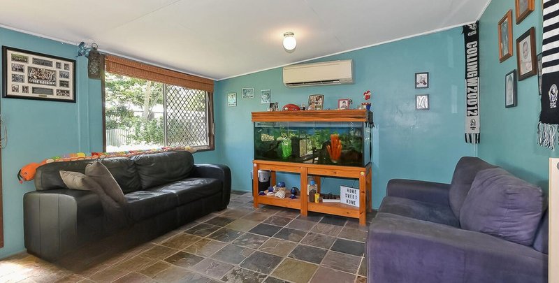 Photo - 2 Carramar Street, Loganlea QLD 4131 - Image 9