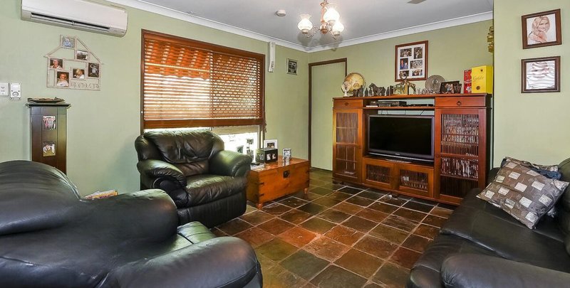 Photo - 2 Carramar Street, Loganlea QLD 4131 - Image 10