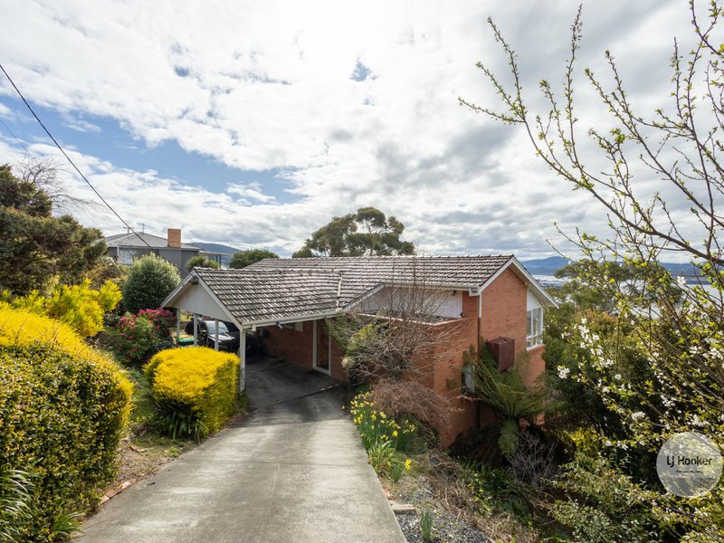 Photo - 2 Cartela Street, Sandy Bay TAS 7005 - Image 4