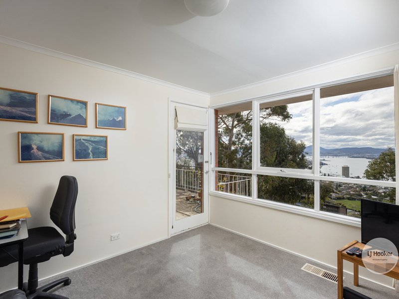 Photo - 2 Cartela Street, Sandy Bay TAS 7005 - Image 9