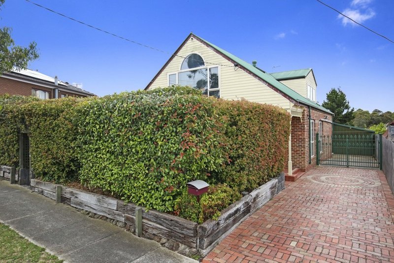 2 Casey Drive, Lalor VIC 3075