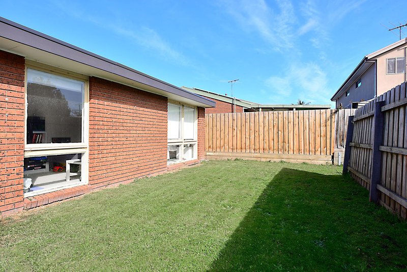 Photo - 2 Cassia Court, Keysborough VIC 3173 - Image 8